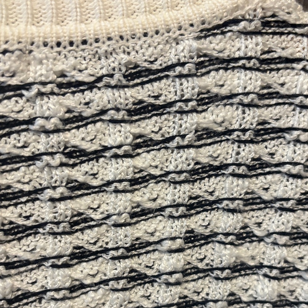 Two-Tone Cream and Black Button-Front Cardigan - Picture 5 of 6